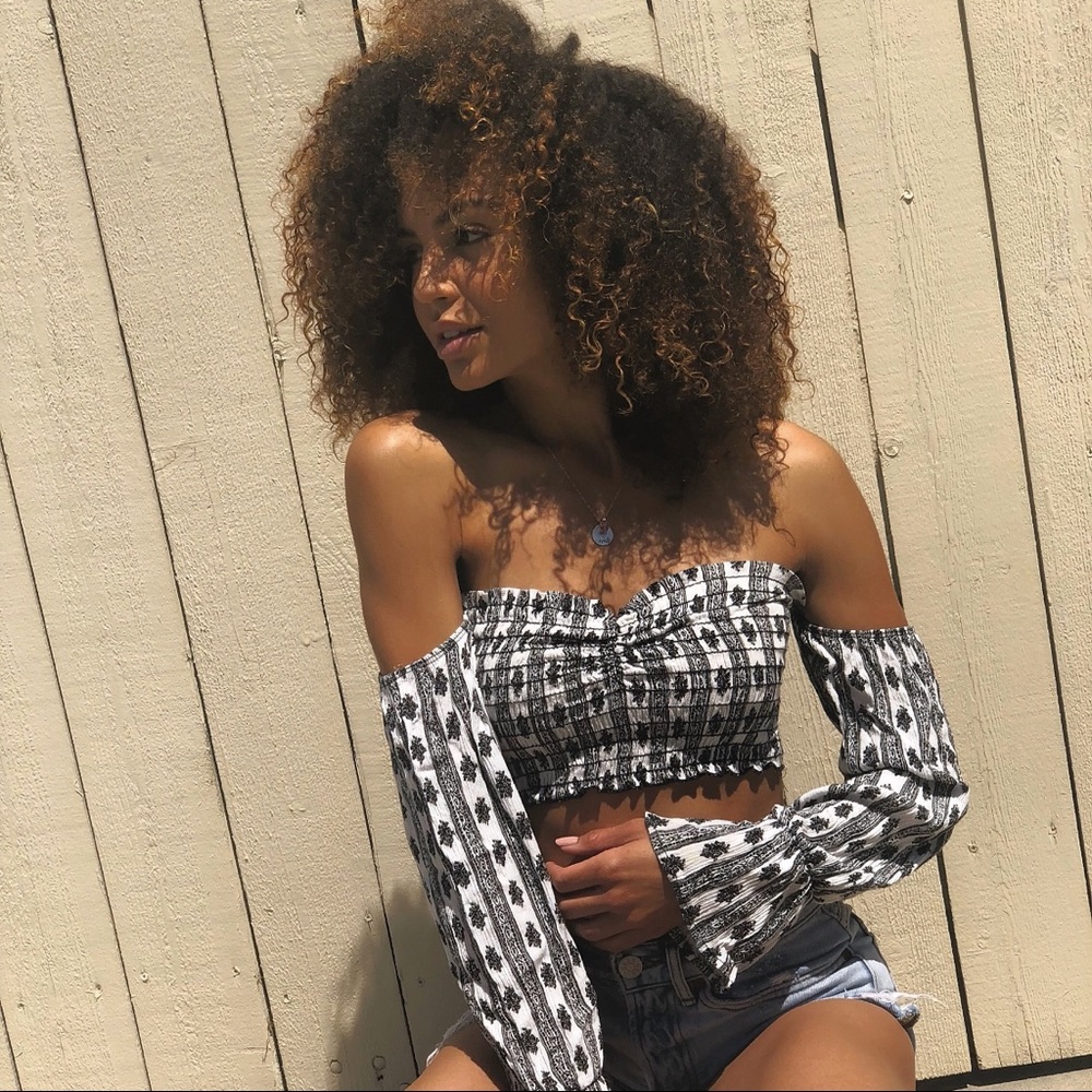 Day Dreamin’ long sleeve crop